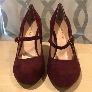 Julianne Hough for Sole Society Whitney Pump 8.5